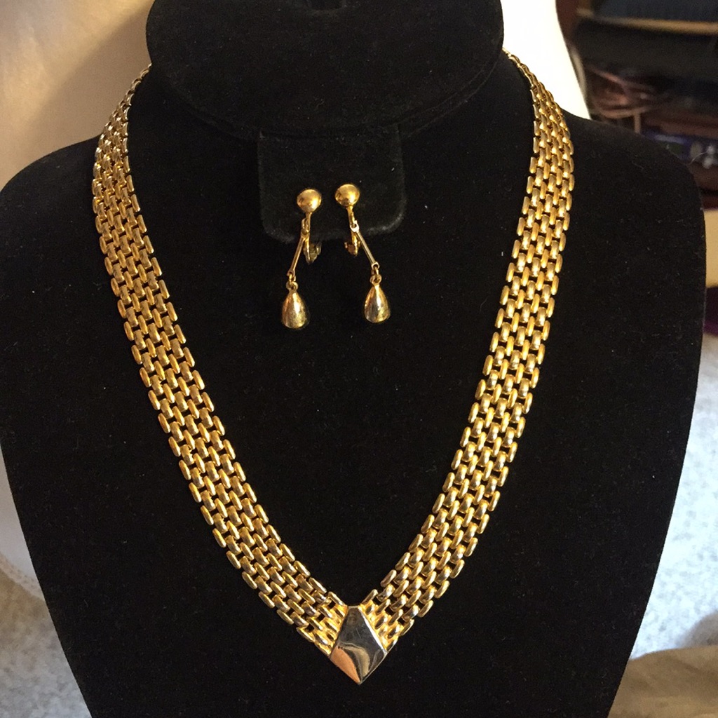 Vintage Gold Necklace , Marino Clip Earrings